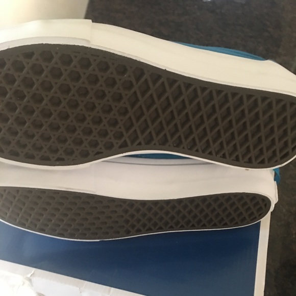 Men’s Old School Vans - Picture 4 of 4